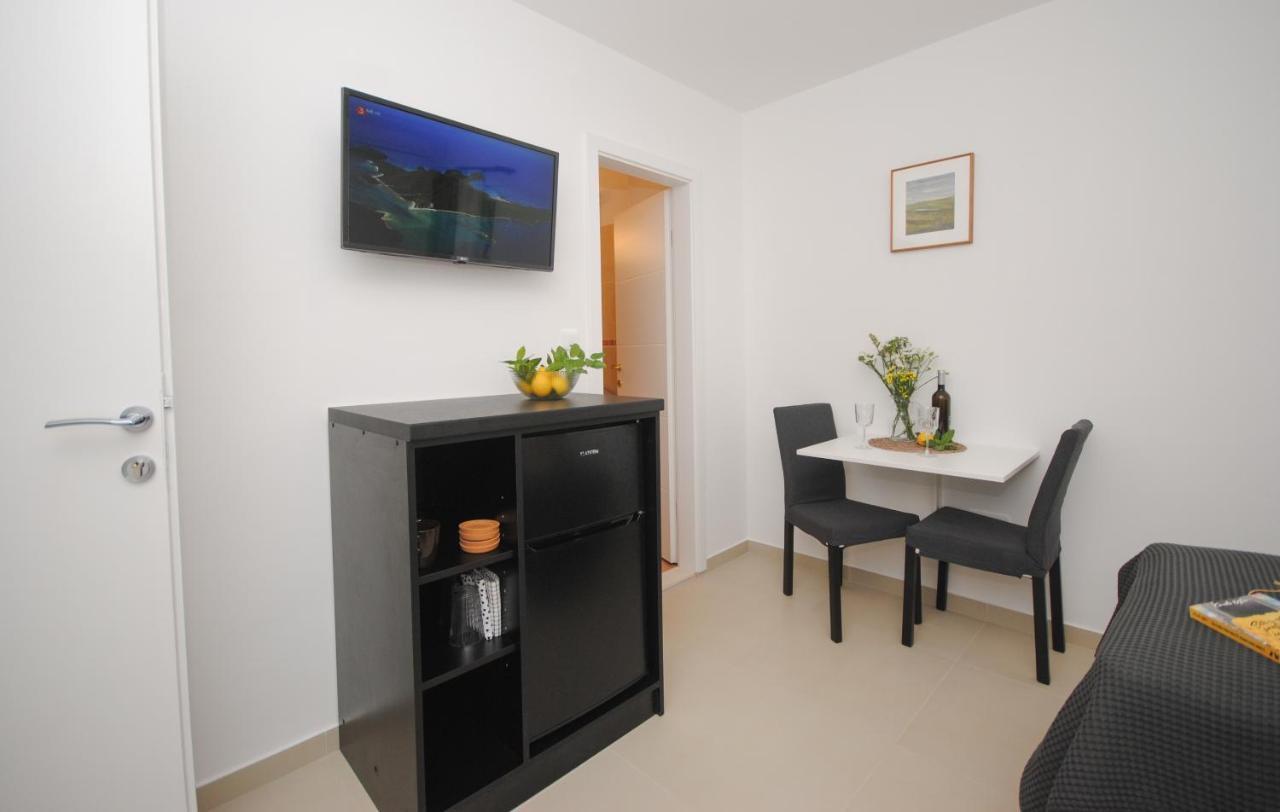 Rooms Dilk Vis Exterior photo